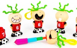 Ручка"футболіст з м'ячем",брелок. Ручка"футболіст з м'ячем",брелок.