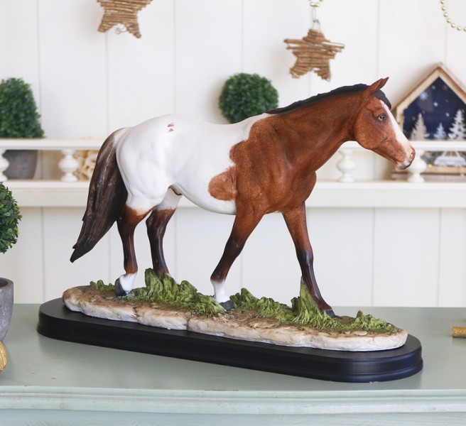 Статуетка кінь в яблуках 35*23*11,5 см Статуетка кінь в яблуках 35*23*11,5 см