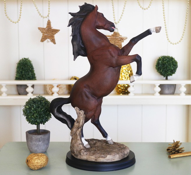 Статуетка 2026 Кінь на дибах 26.5*17*38 см Статуетка 2026 Кінь на дибах 26.5*17*38 см