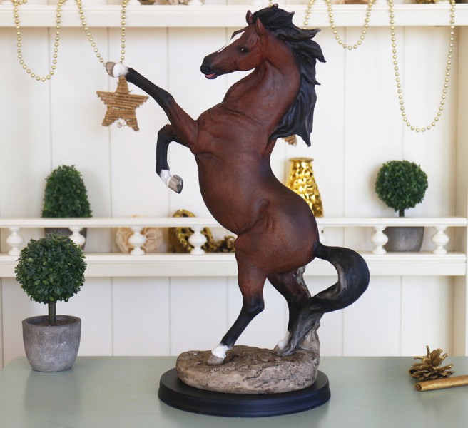 Статуетка 2026 Кінь на дибах 26.5*17*38 см Статуетка 2026 Кінь на дибах 26.5*17*38 см