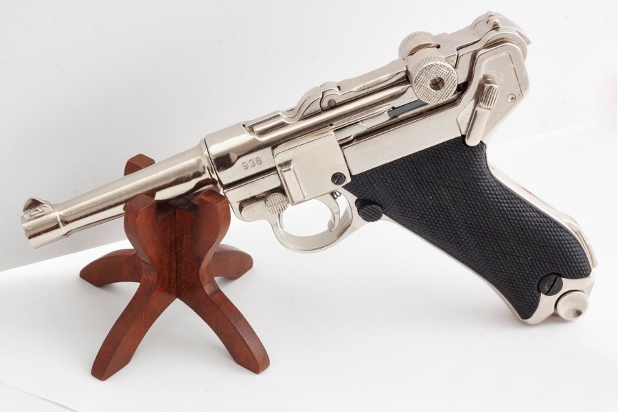 Макет Пистолет Parabellum Luger P08, Германия 1898 Макет Пистолет Parabellum Luger P08, Германия 1898