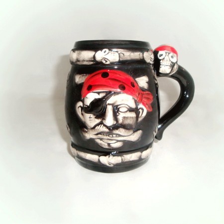 Піратський кухоль Бочка рому . Піратський кухоль Бочка рому .