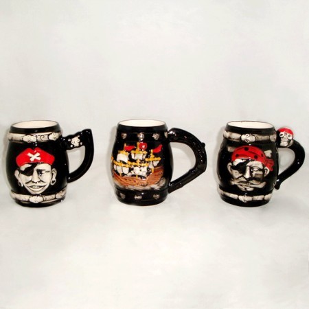 Піратський кухоль Бочка рому . Піратський кухоль Бочка рому .