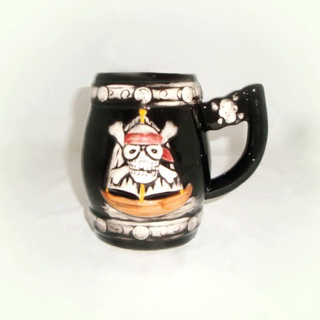 Піратський кухоль Бочка рому . Піратський кухоль Бочка рому .