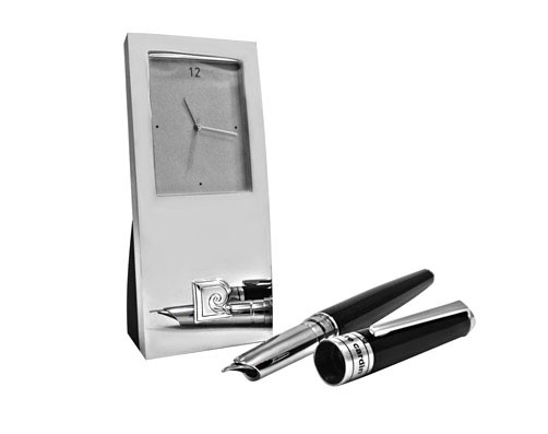 Набір Ручка перова та годинник Pierre Cardin . Набір Ручка перова та годинник Pierre Cardin .