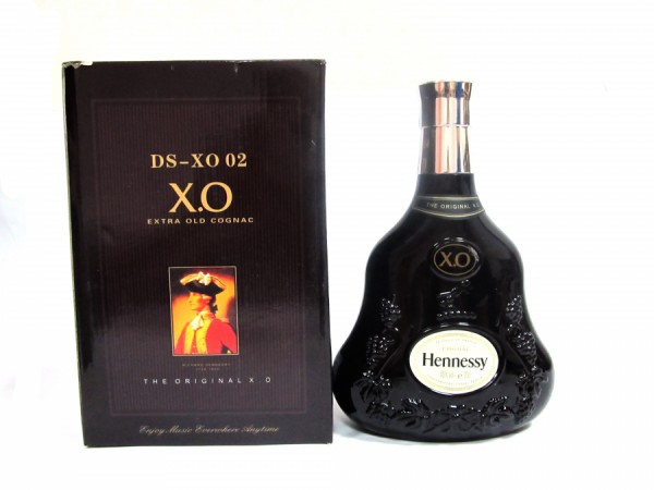 Колонка " Пляшка Хеннессі " Колонка " Пляшка Хеннессі "