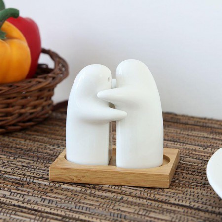 Сільнички на бамбуковій підставці Обійми Сільнички на бамбуковій підставці Обійми