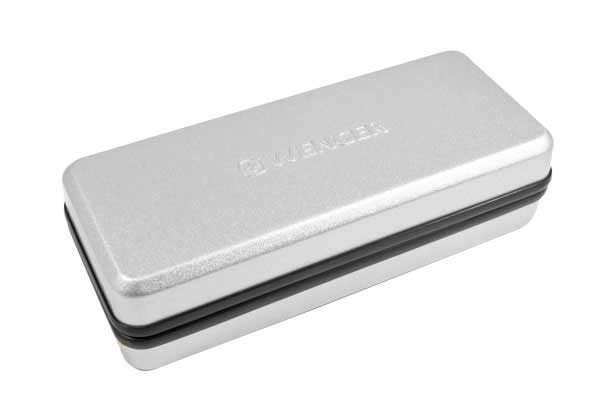 Ніж Wenger RangerGrip у подарунковій металевій коробці 1 77 57 821 X . Ніж Wenger RangerGrip у подарунковій металевій коробці 1 77 57 821 X .