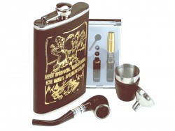 Фляга, подарунковий набір - шкіра із золотом Фляга, подарунковий набір - шкіра із золотом