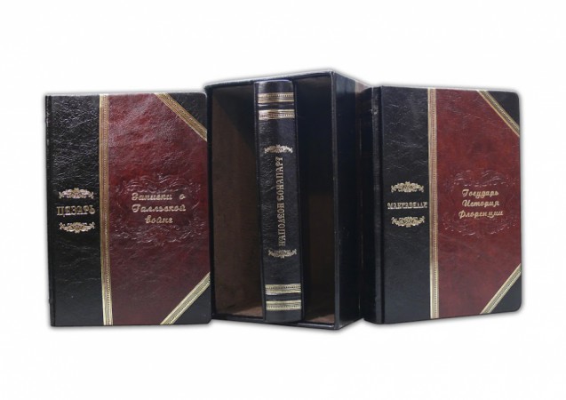 ВЕЛИКІ ПРАВОВИЧІ У 3-Х ТОМАХ (PLONGEROSSA) ВЕЛИКІ ПРАВОВИЧІ У 3-Х ТОМАХ (PLONGEROSSA)