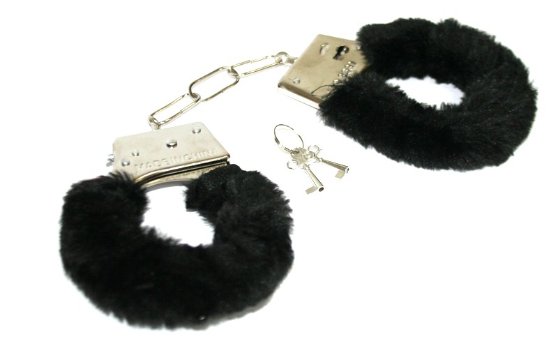 Наручники коханим чорні Наручники коханим чорні