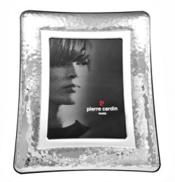 - Pierre Cardin "" .