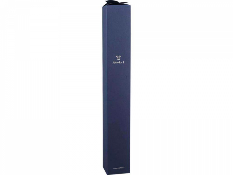 Троянда із золотим бутоном Троянда із золотим бутоном