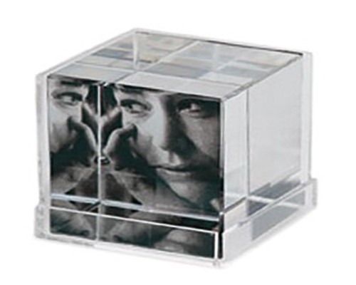 Фоторамка Philippi Cubic . Фоторамка Philippi Cubic .