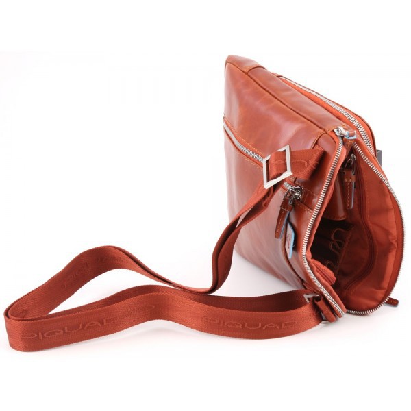 Сумочка Барсетка Piquadro Blue Square вертикальна на ремені Сумочка Барсетка Piquadro Blue Square вертикальна на ремені